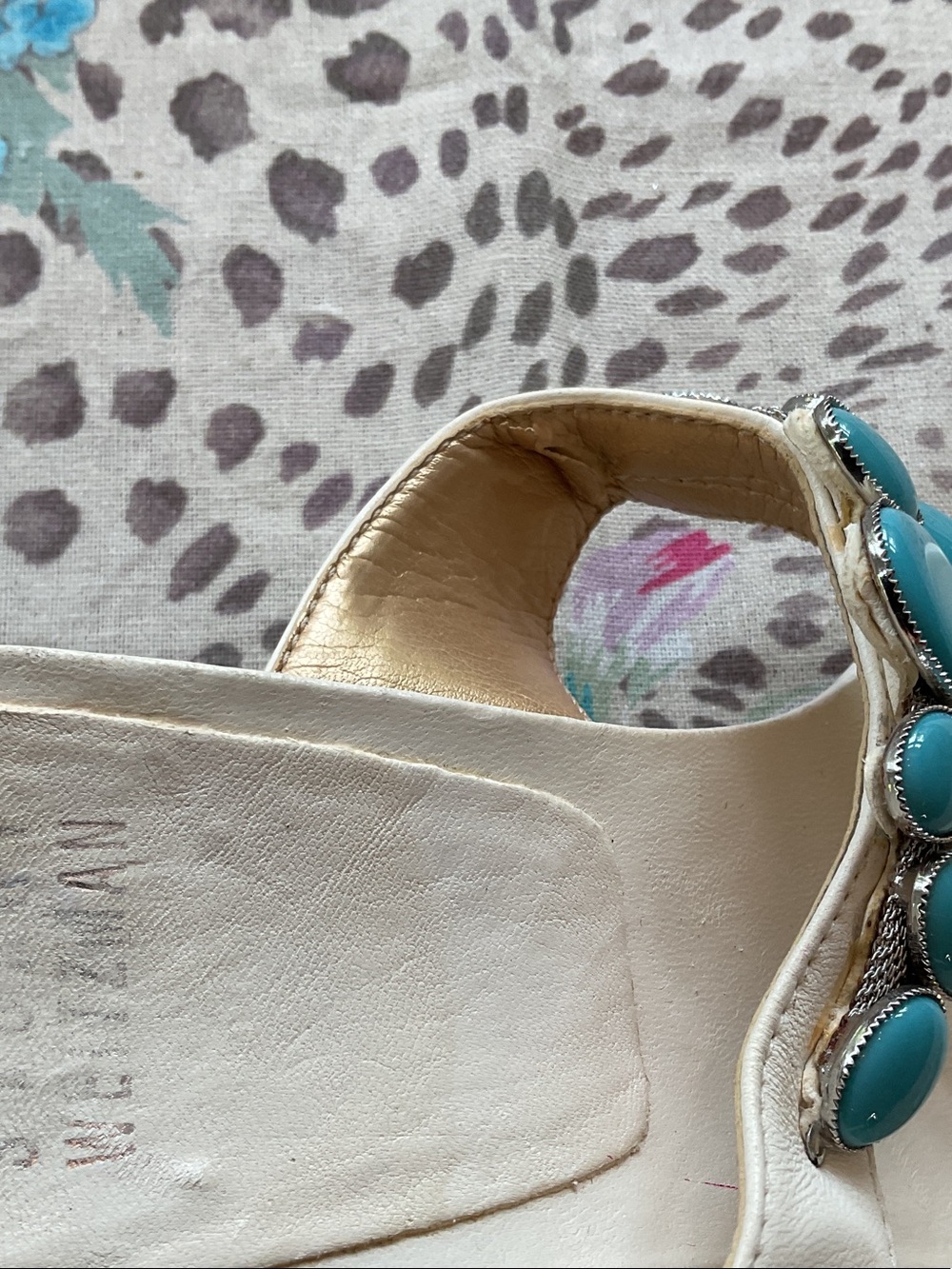 Stuart Weitzman White Leather Thong Sandals with Turquoise Gem Accents - Picture 5 of 7